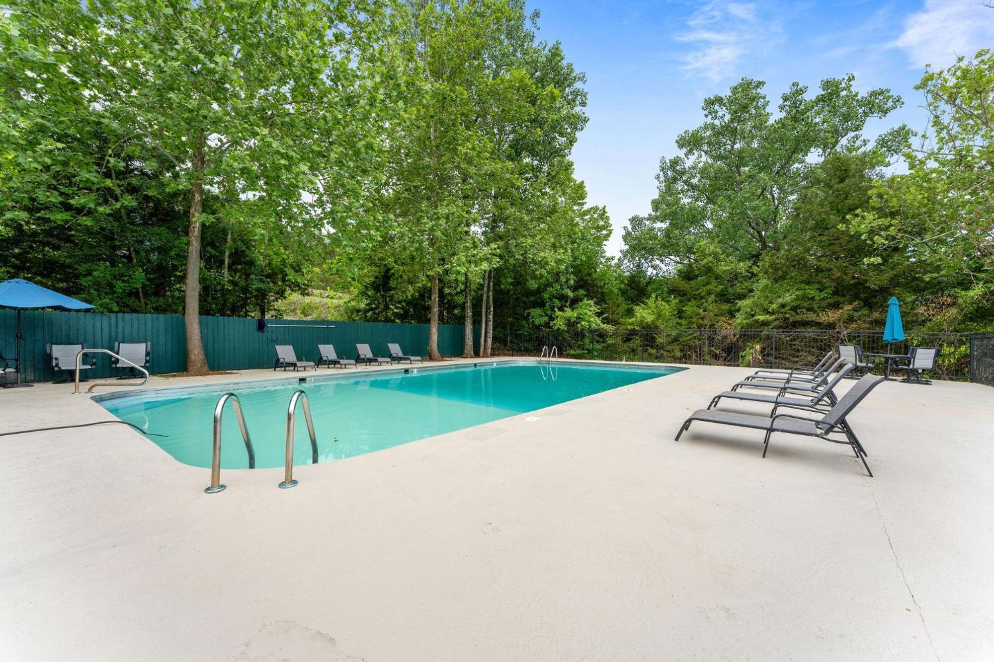 New Ozark Oasis Luxe Cabin Retreat With Hot Tub Hollister Zewnętrze zdjęcie